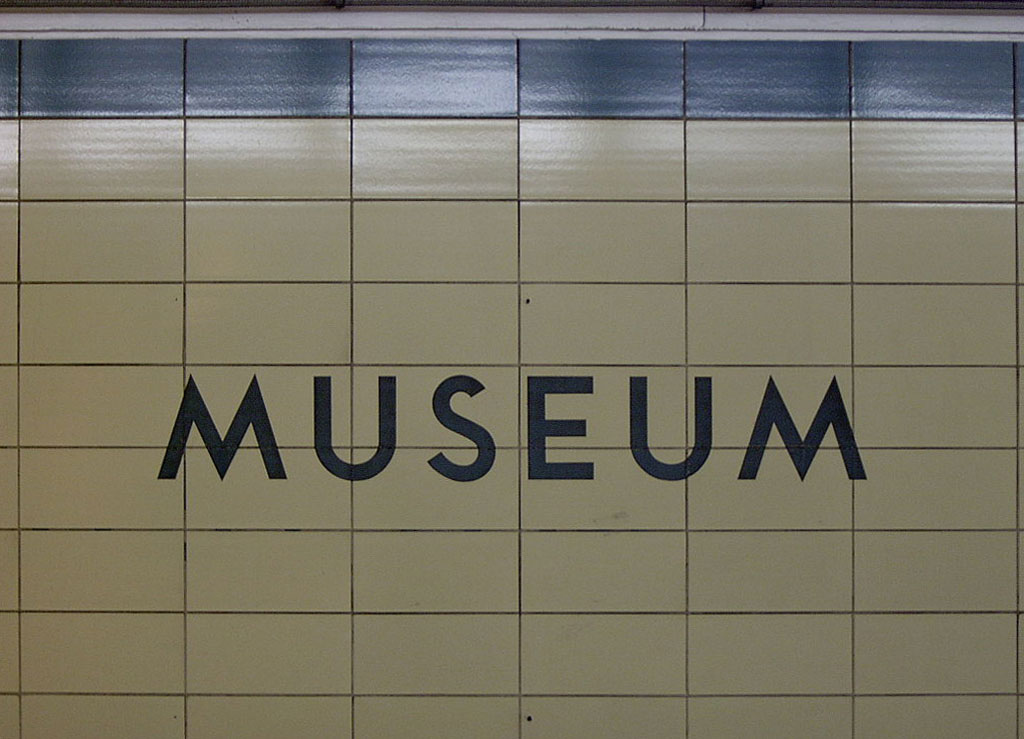 museum-station-toronto-old-tiles-colour-scheme.jpg